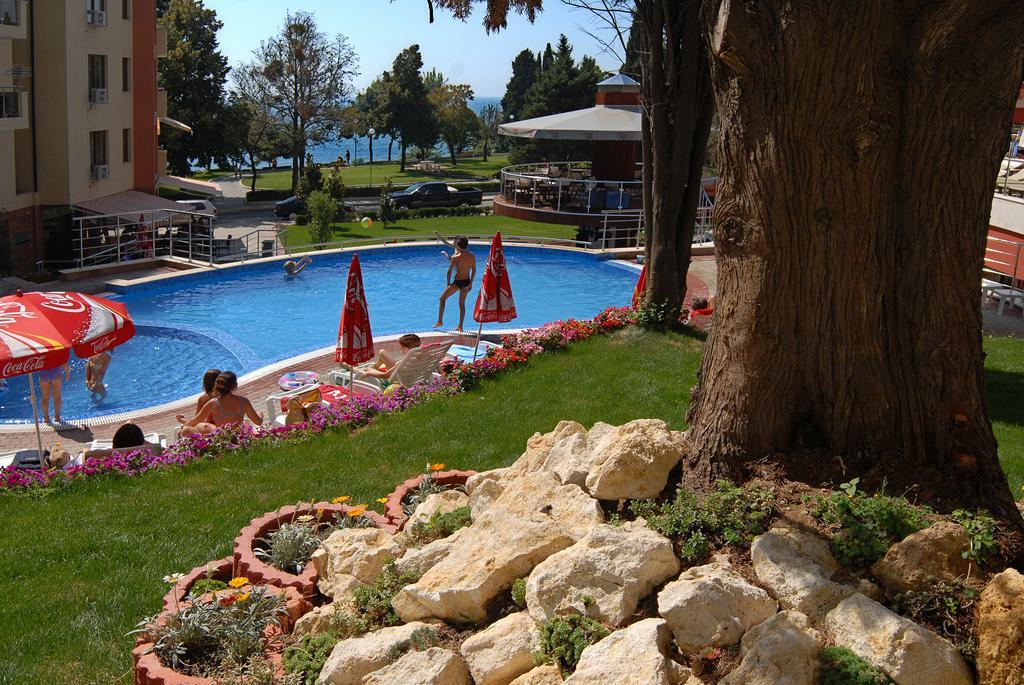 Hotel Vigo Nesebar Bagian luar foto